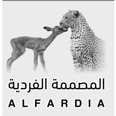 المصممة الفريدة للخياطة النسائية